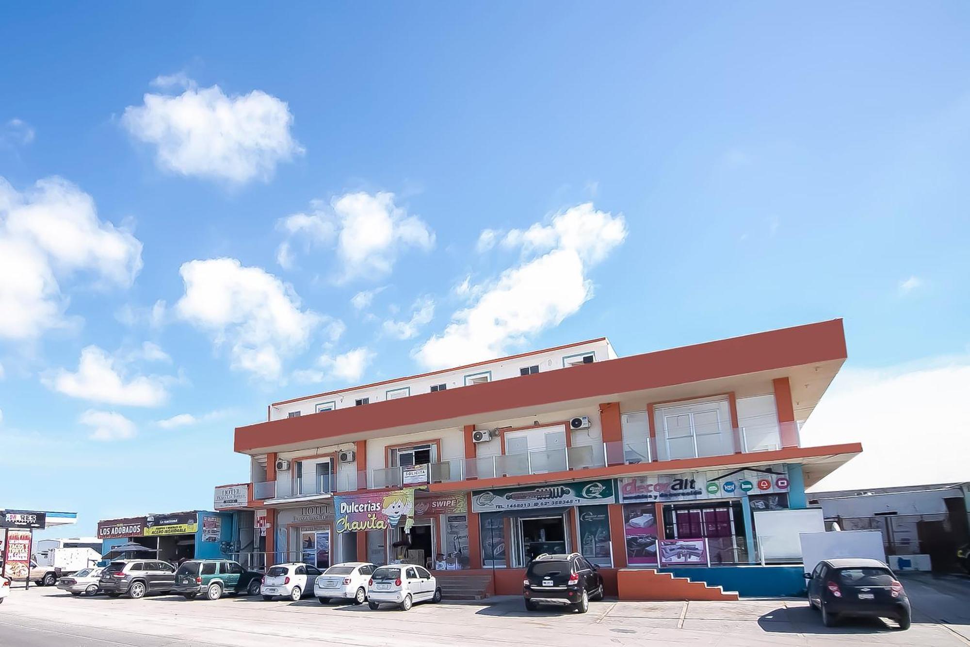 Oyo Hotel Plaza Las Torres, 卡波圣卢卡斯 外观 照片