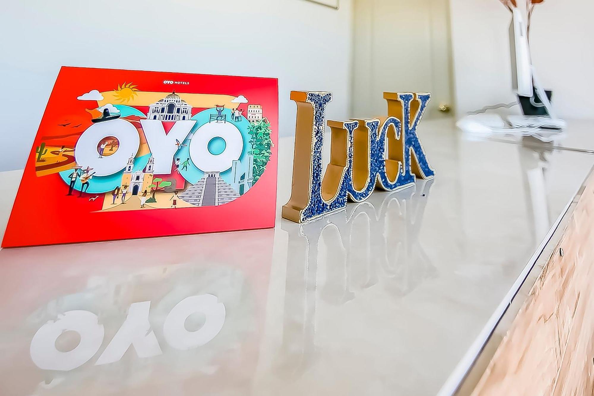 Oyo Hotel Plaza Las Torres, 卡波圣卢卡斯 外观 照片